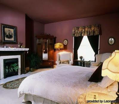 Looking Glass Inn Indianapolis